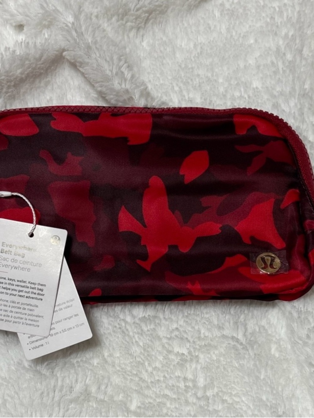 lululemon athletica Red & Black Camo Everywhere Belt Bag NWT